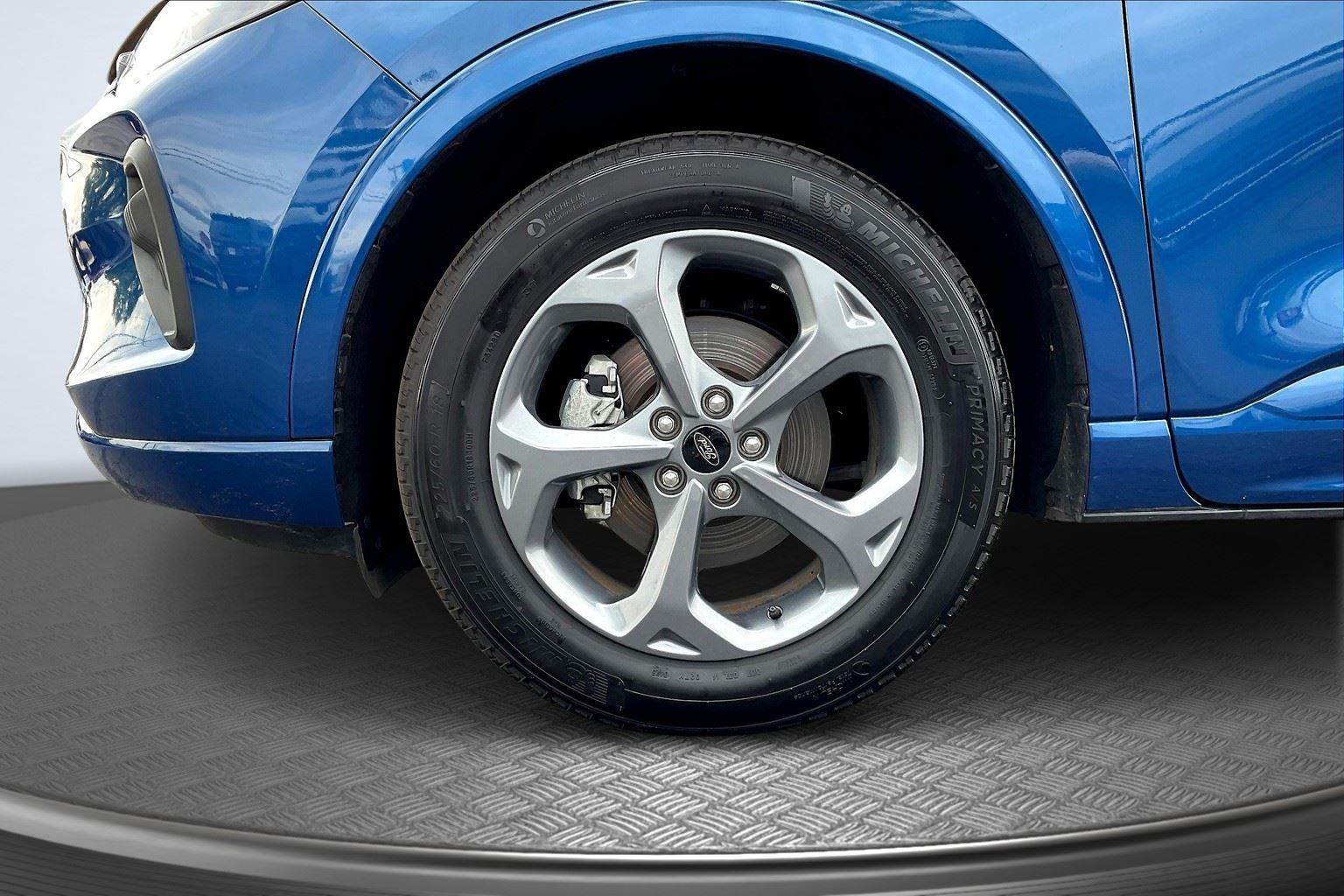 2022 Ford Escape SE photo 40