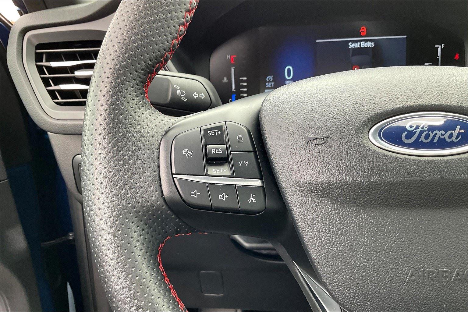 2022 Ford Escape SE photo 48
