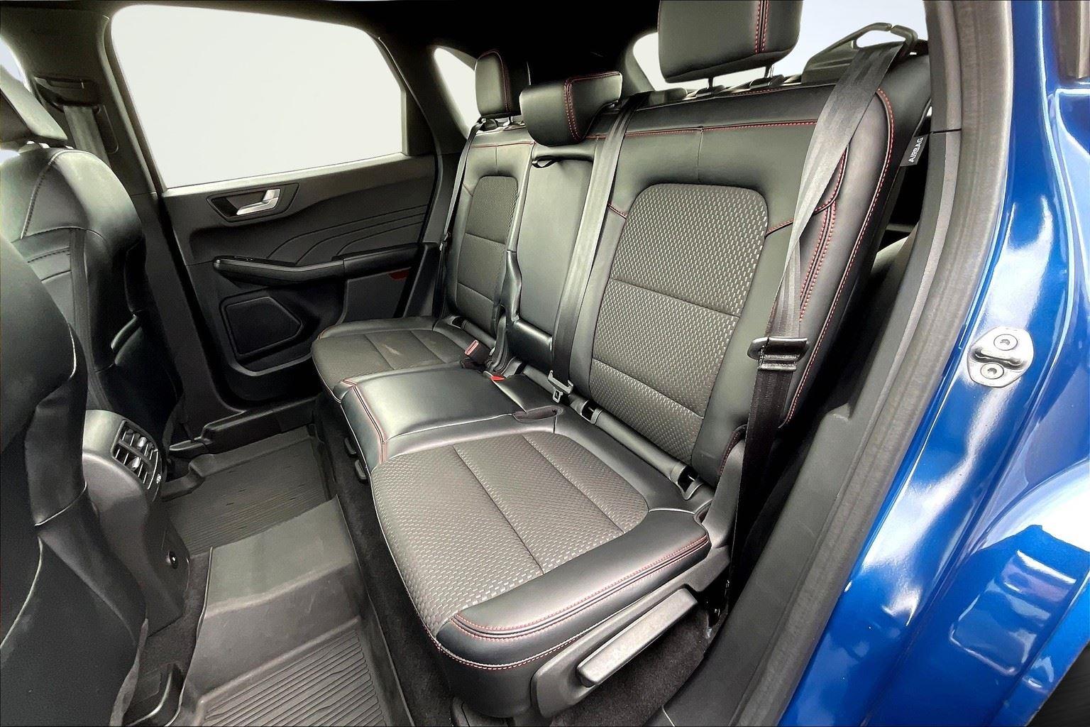 2023 Ford Escape ST-Line photo 17