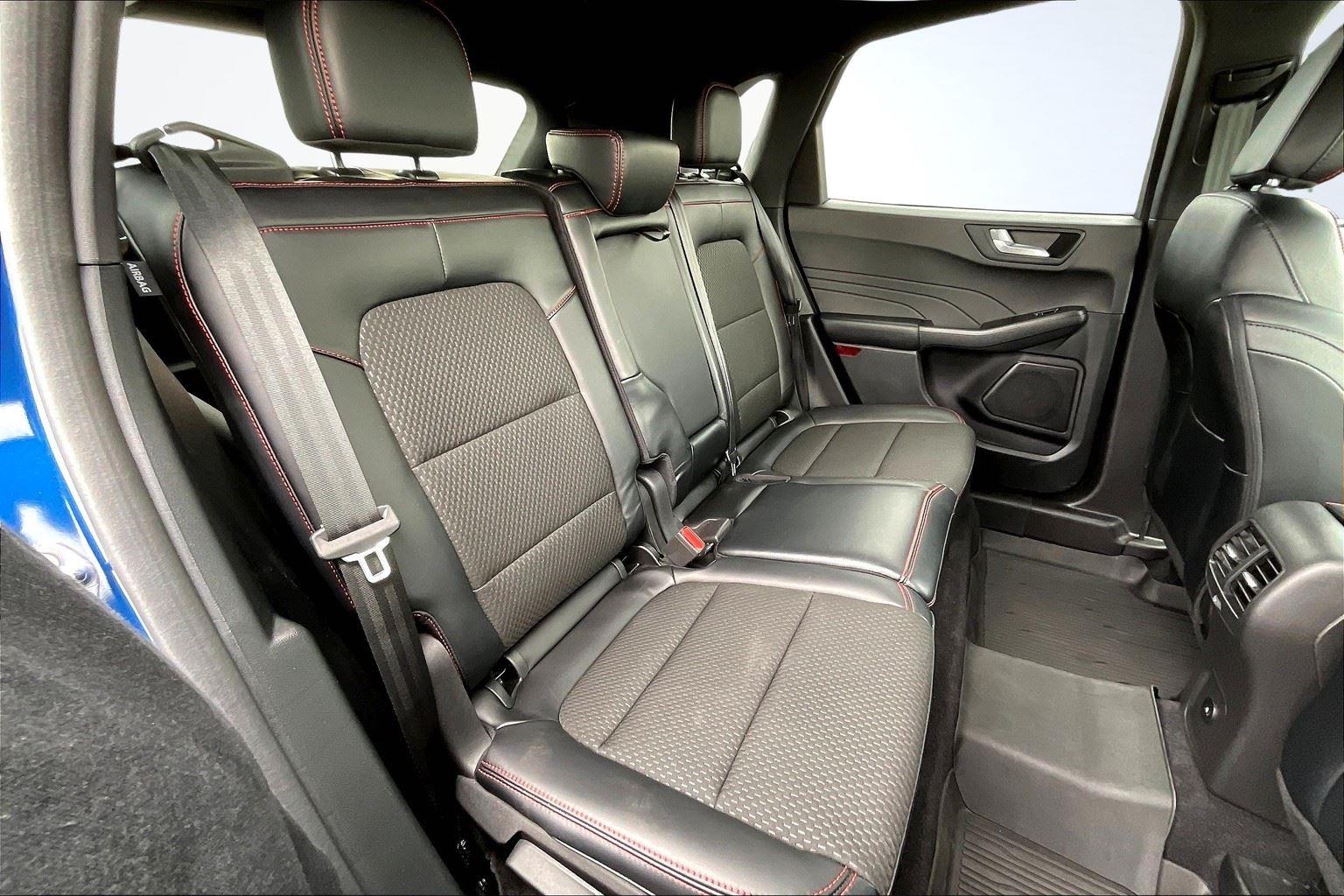 2023 Ford Escape ST-Line photo 18
