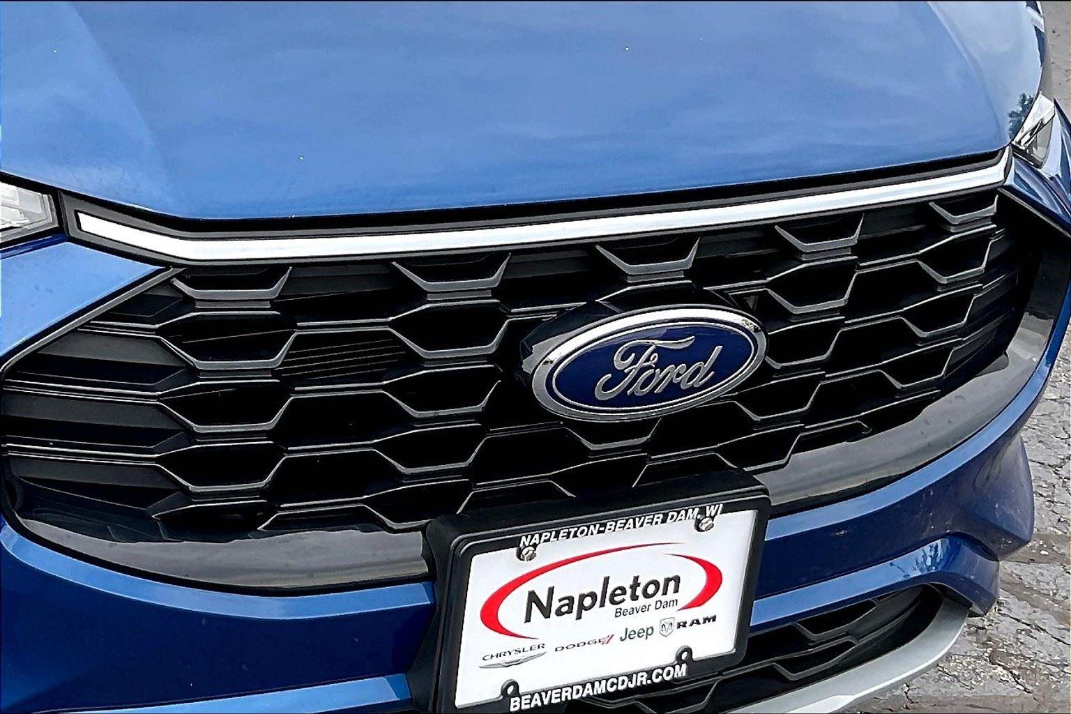 2023 Ford Escape ST-Line photo 19