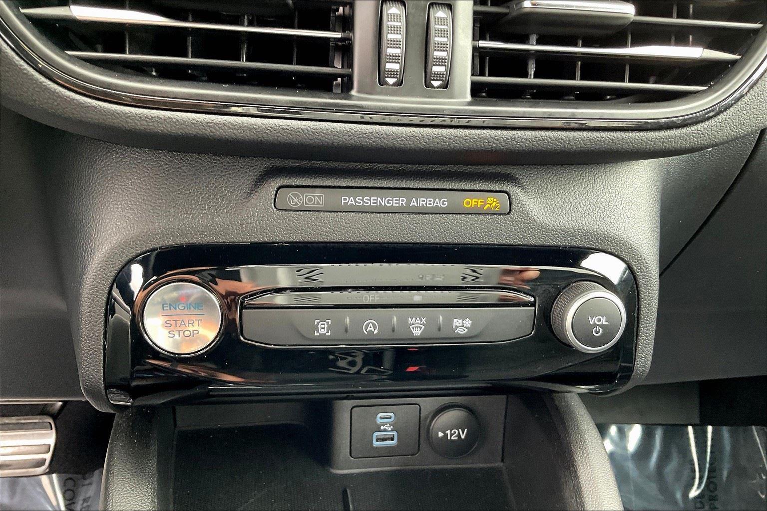 2023 Ford Escape ST-Line photo 22