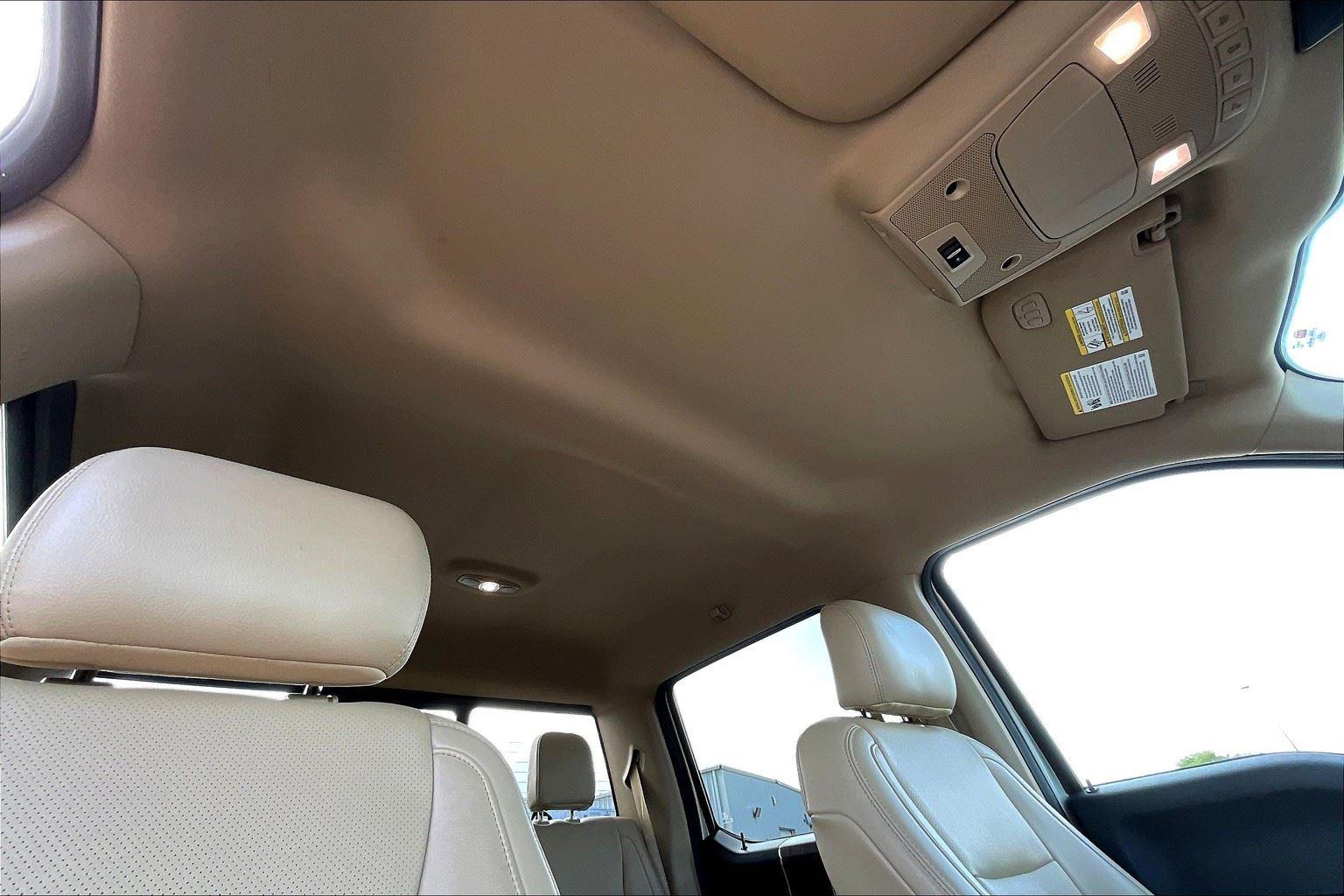 2017 Ford F-150 Lariat photo 21