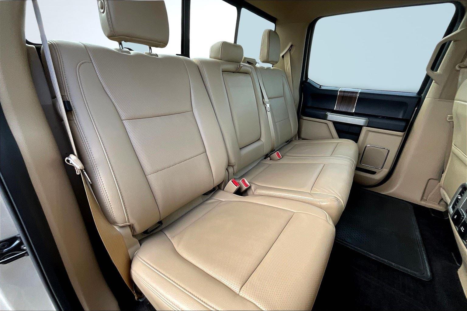2017 Ford F-150 Lariat photo 26