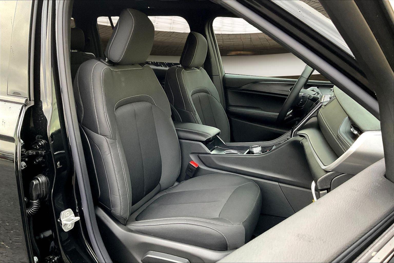 2025 Jeep Grand Cherokee L Laredo - Photo 10