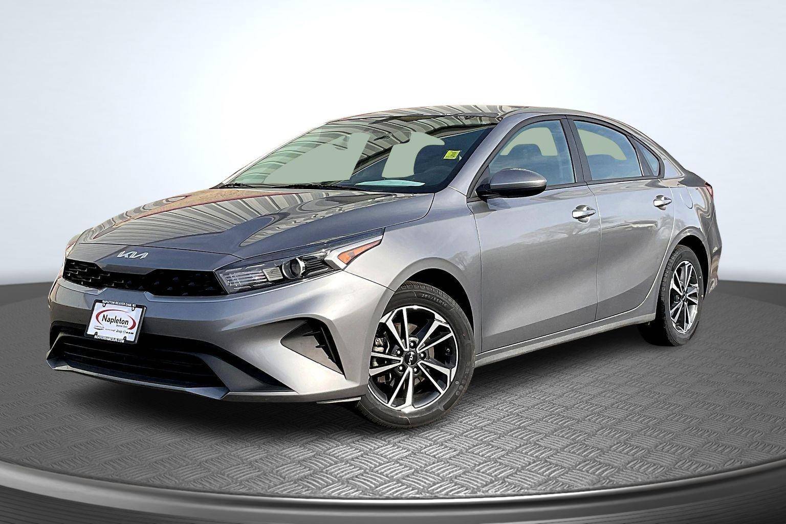 Steel Gray 2024 Kia Forte LXS FWD Sedan Front-Wheel Drive Continuously Variable Transmission