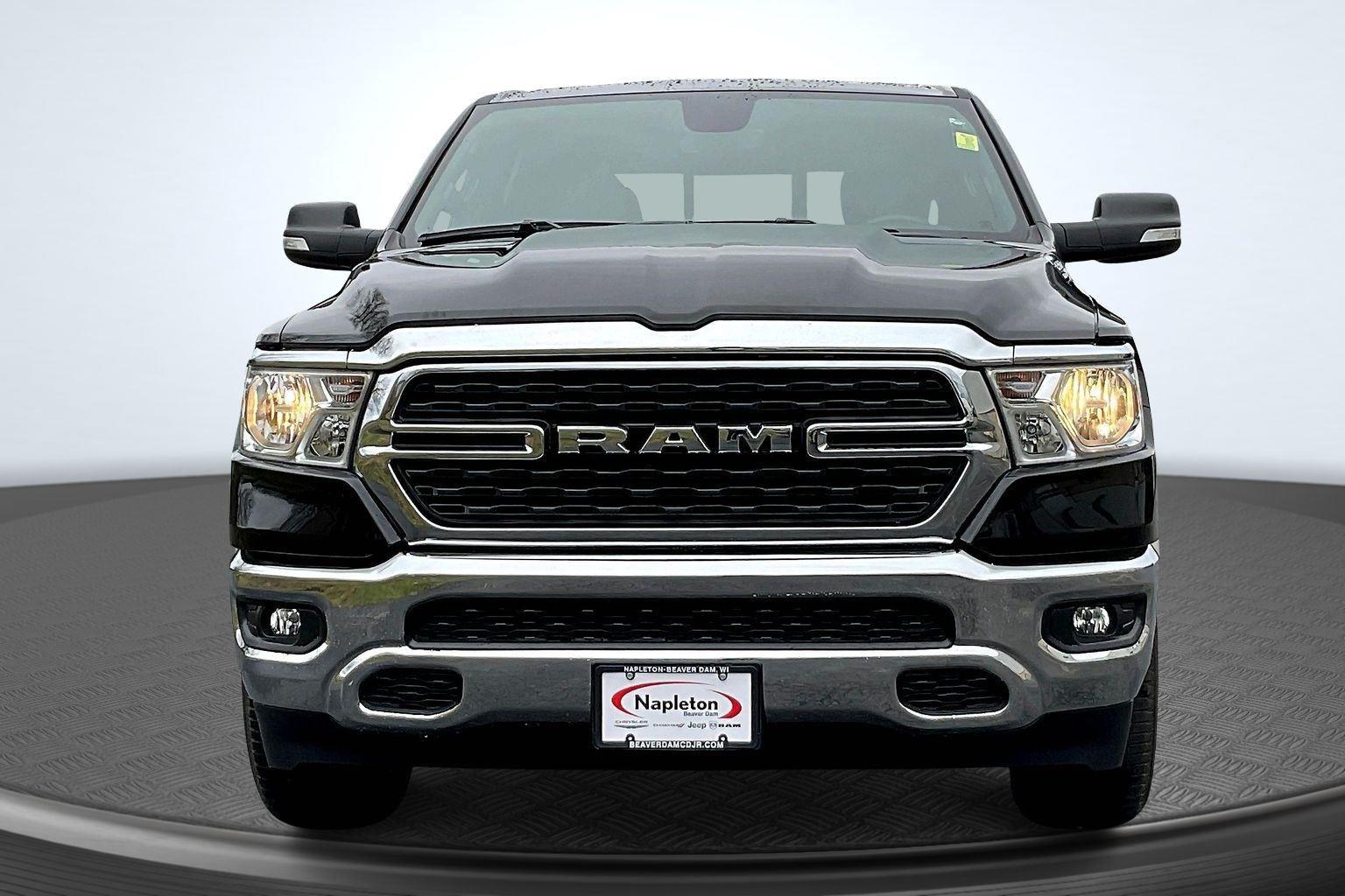 View vehicle photo 3