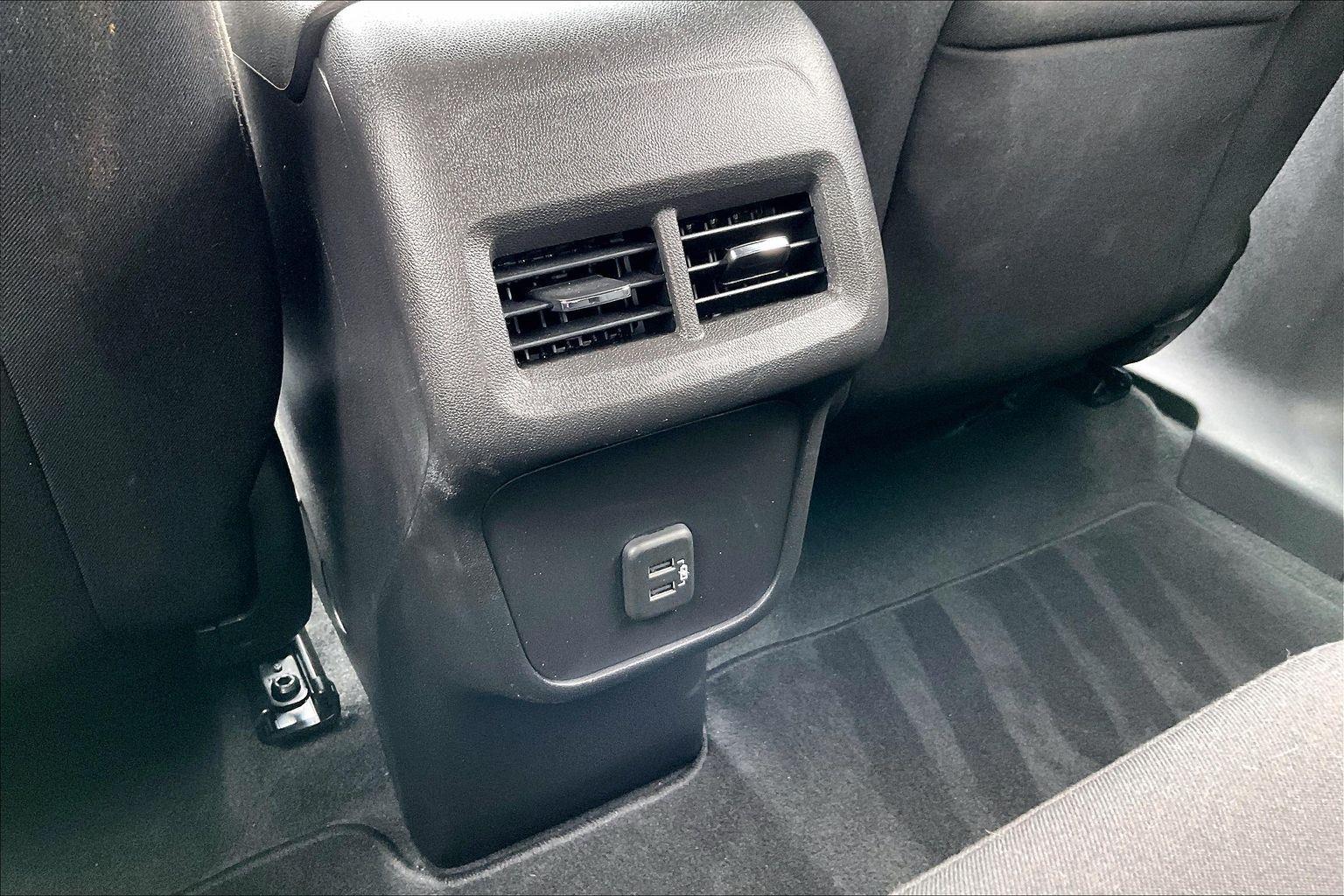 2024 Chevrolet Equinox LT - Photo 31