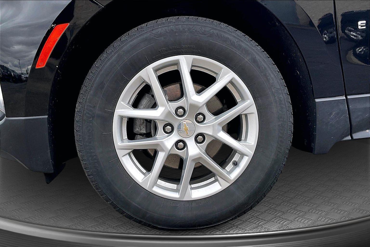 2024 Chevrolet Equinox LT - Photo 10