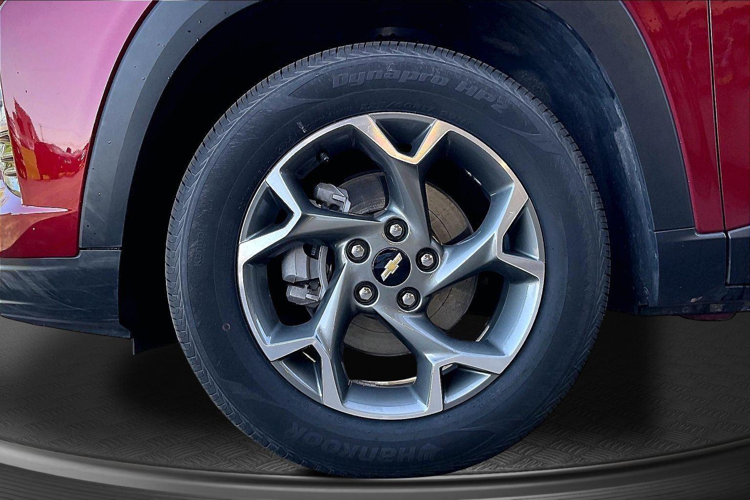 2025 Chevrolet Trax LT - Photo 10