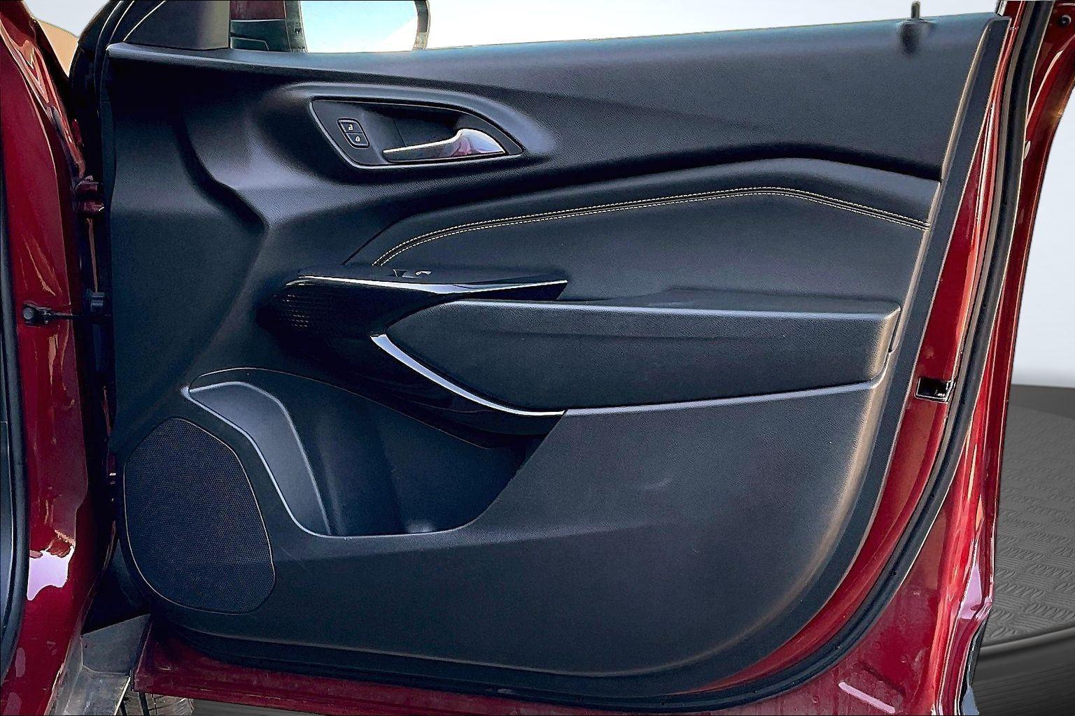 2025 Chevrolet Trax LT - Photo 23