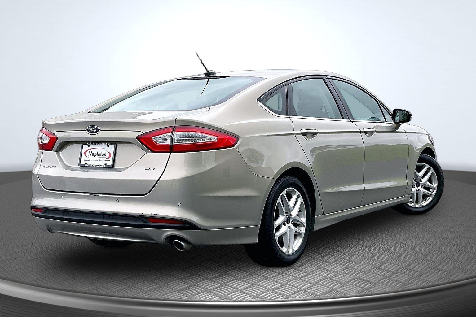 Used 2015 Ford Fusion SE with VIN 3FA6P0H79FR208707 for sale in Chicago, IL