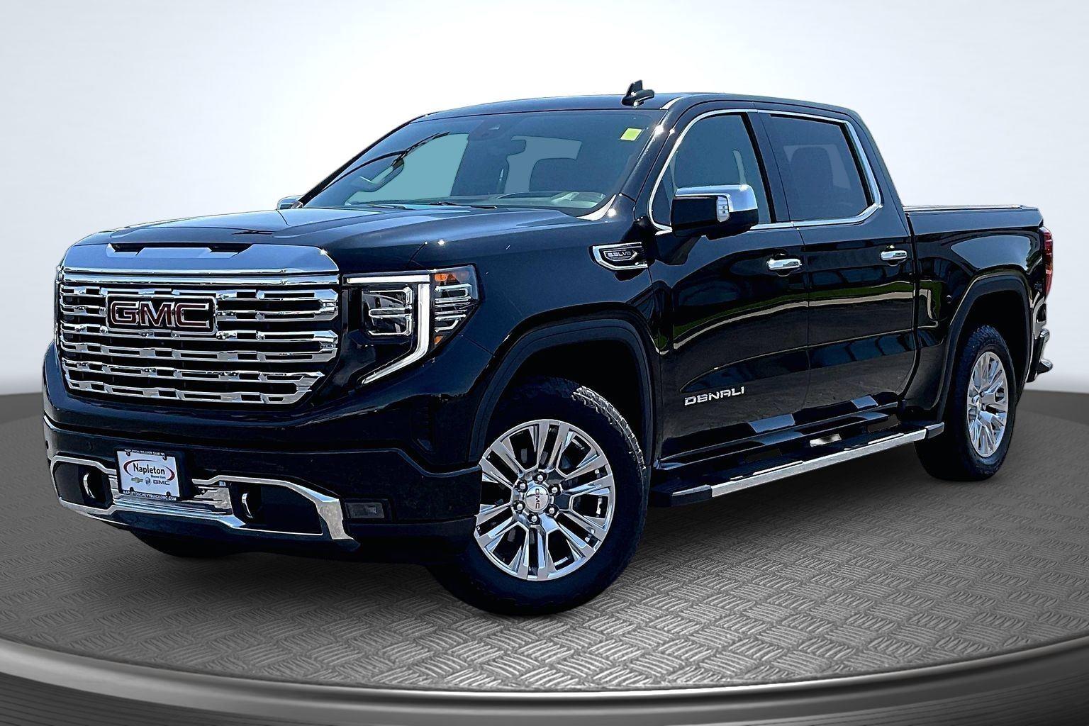 2022 GMC Sierra 4WD Crew Cab Short Box Denali's photo