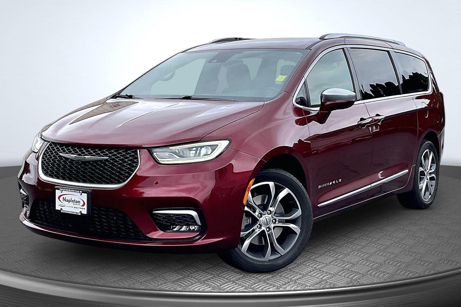 2021 Chrysler Pacifica Pinnacle's photo