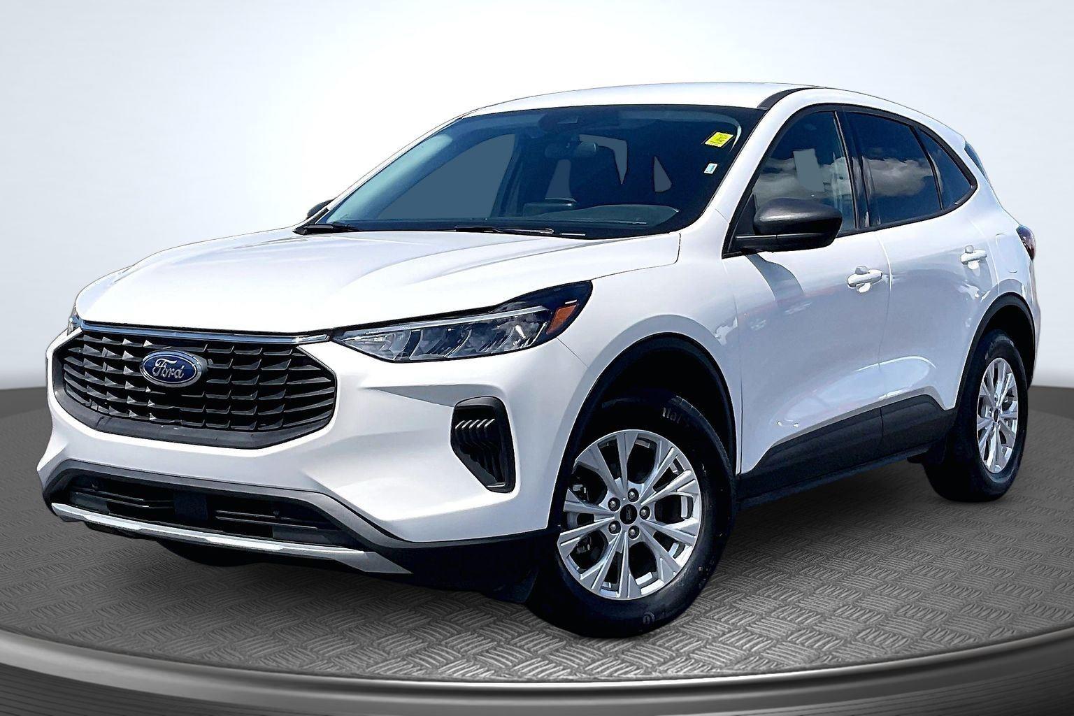 Oxford White 2025 Ford Escape SUV / Crossover All-Wheel Drive 8-Speed Automatic