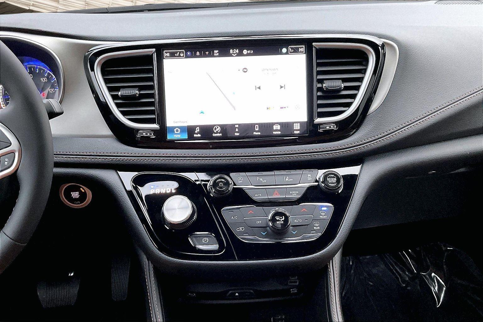 2026 Chrysler Pacifica Pinnacle - Photo 7