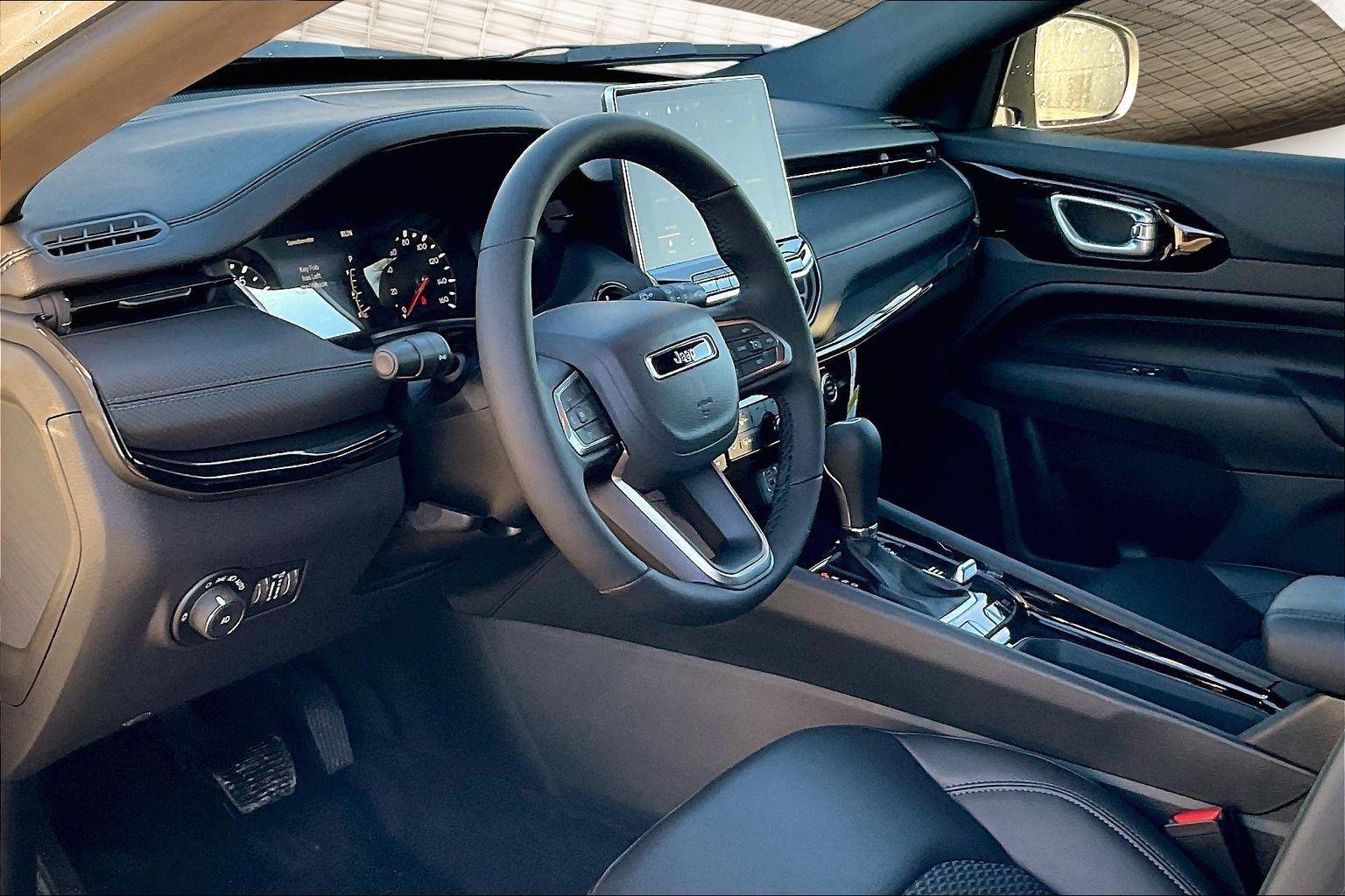 2026 Jeep Compass Latitude Altitude - Photo 8