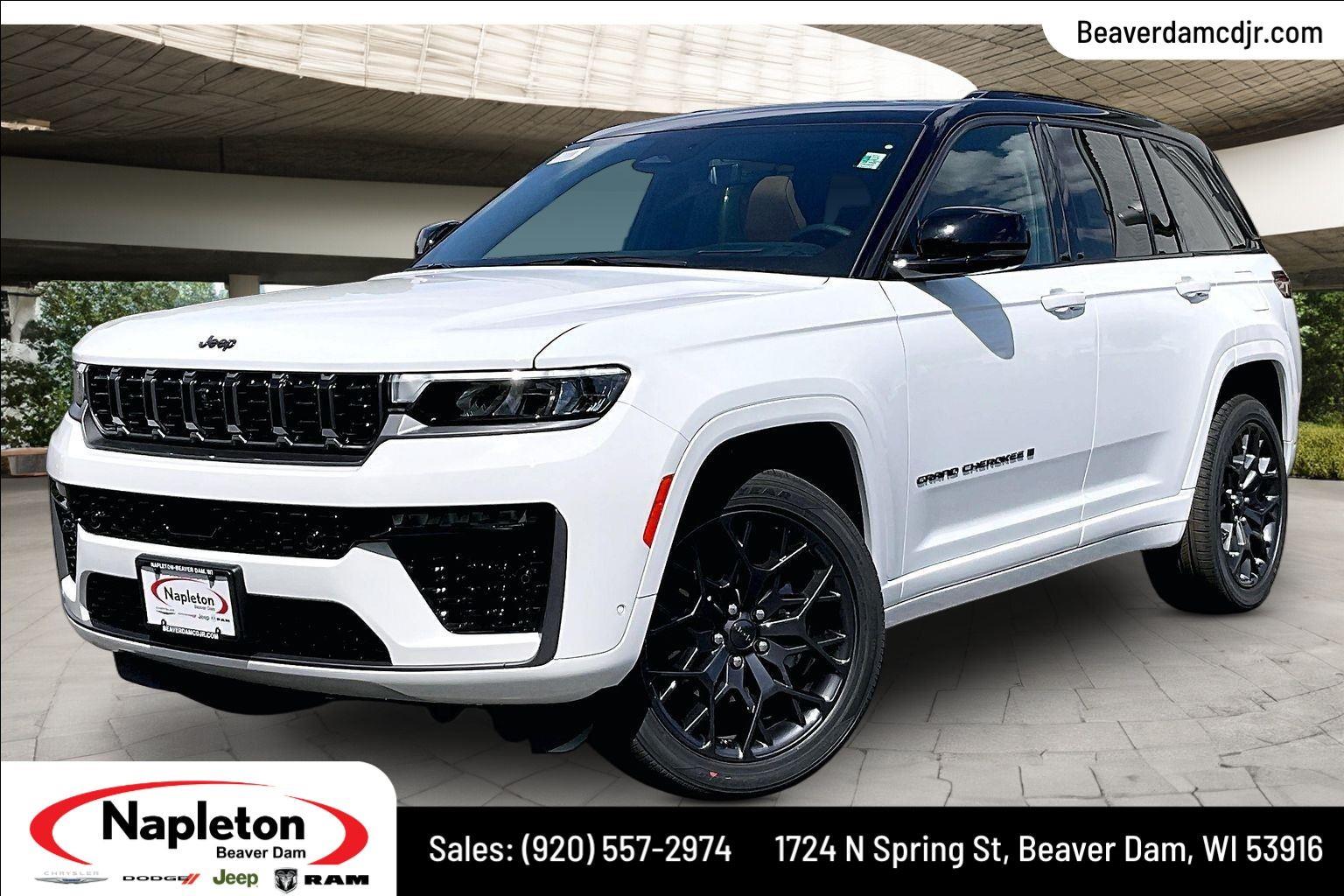 Bright White Clearcoat 2026 Jeep Grand Cherokee SUV / Crossover Four-Wheel Drive 8-Speed Automatic