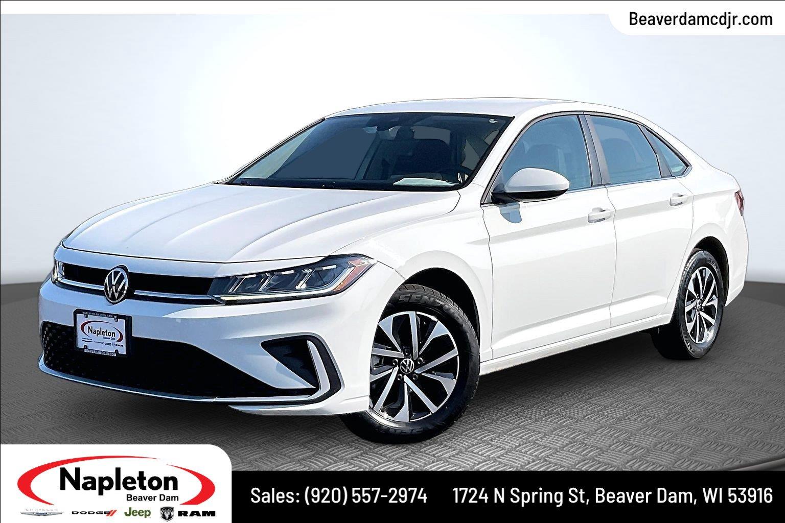 Pyrite Silver Metallic 2025 Volkswagen Jetta Sedan Front-Wheel Drive Automatic