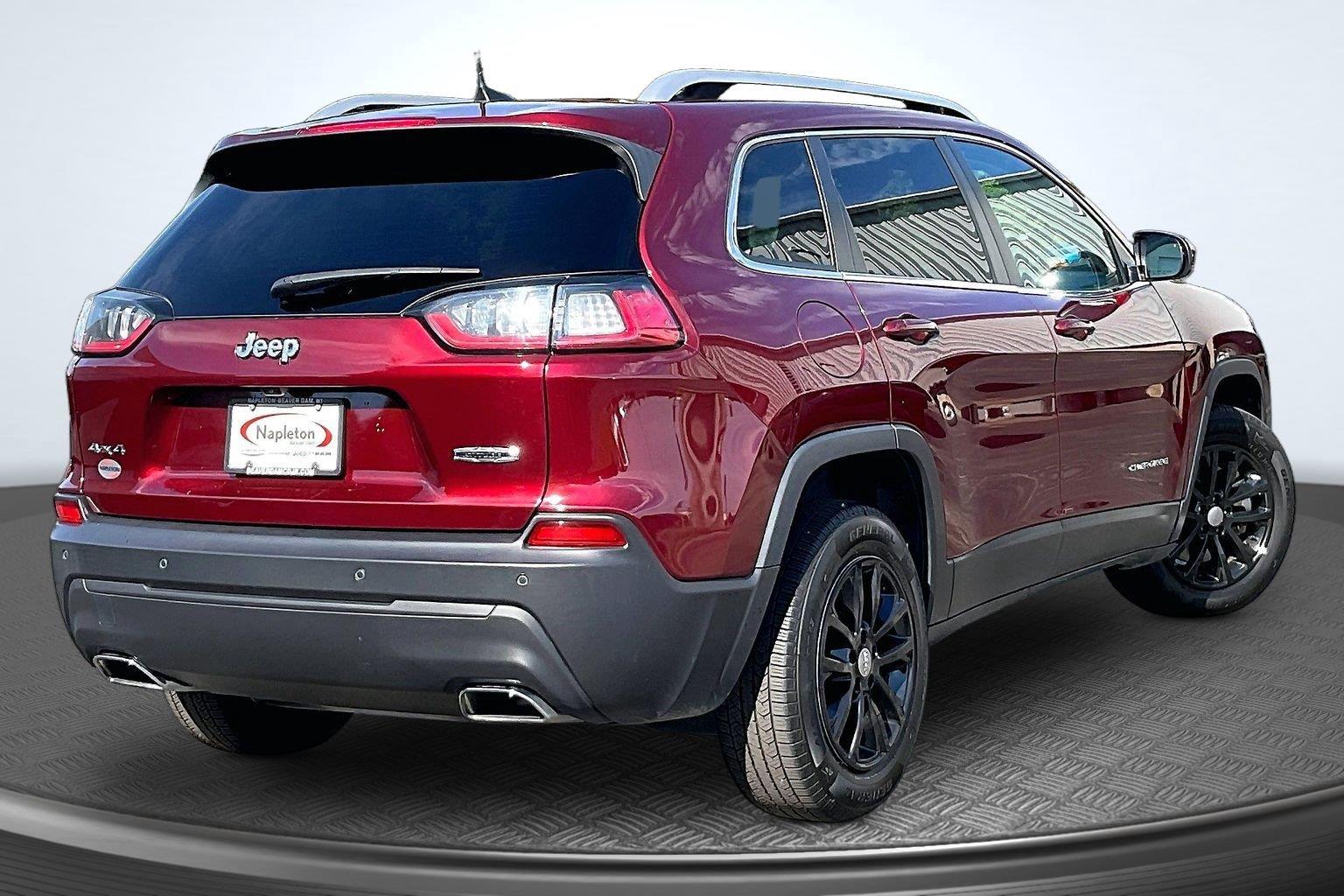 Used 2021 Jeep Cherokee Latitude Lux with VIN 1C4PJMMX3MD165517 for sale in Beaver Dam, WI