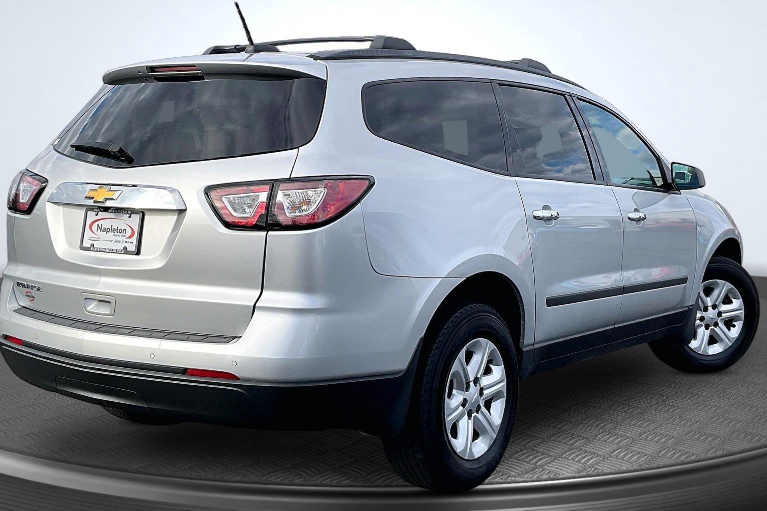 Used 2017 Chevrolet Traverse LS with VIN 1GNKRFKD0HJ157025 for sale in Beaver Dam, WI