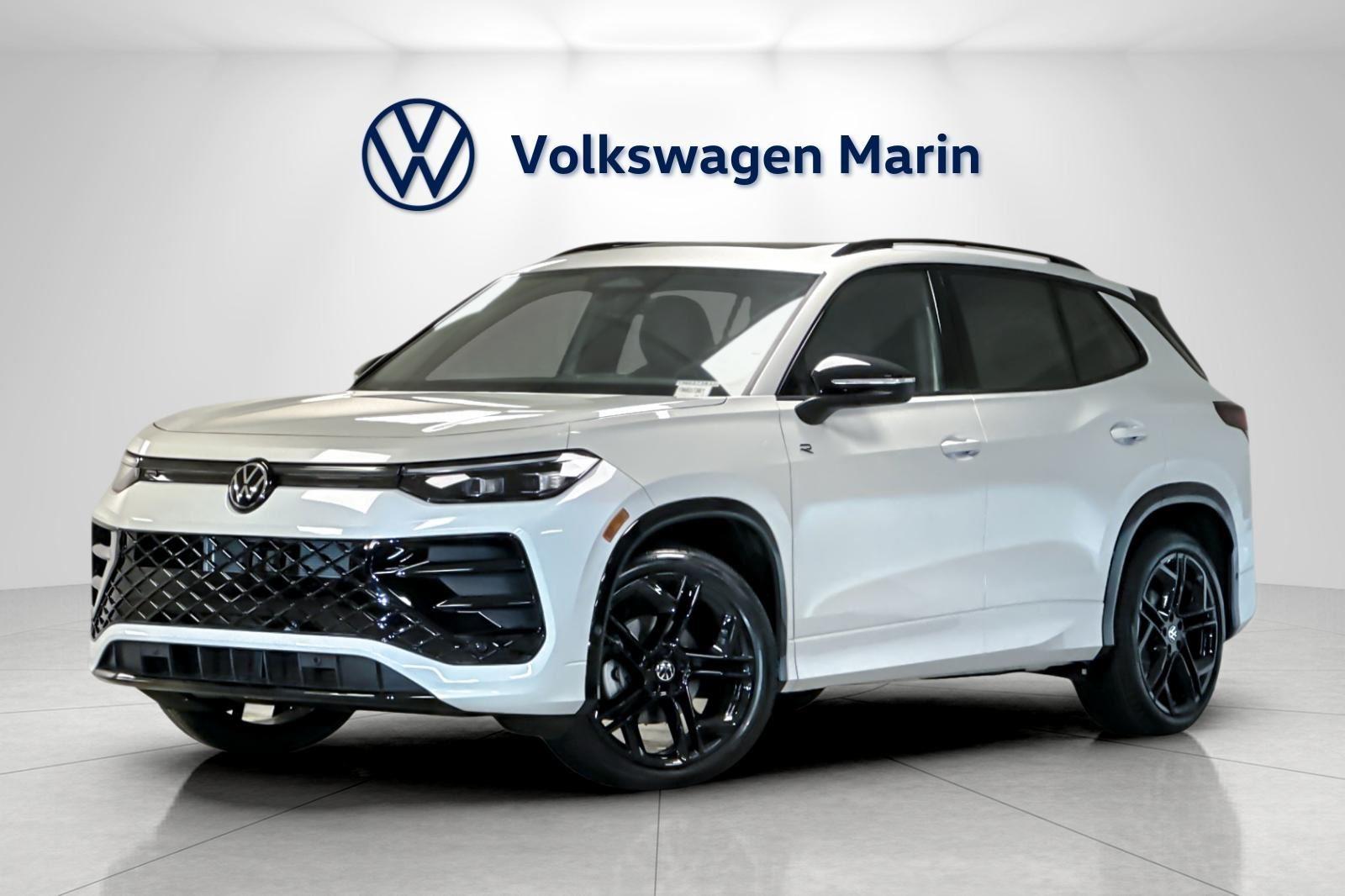 2026 Volkswagen Tiguan SE R-Line Black FWD