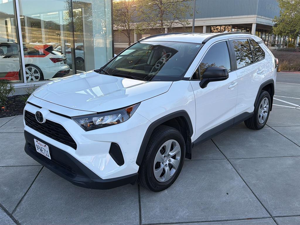 2019 Toyota RAV4 LE FWD