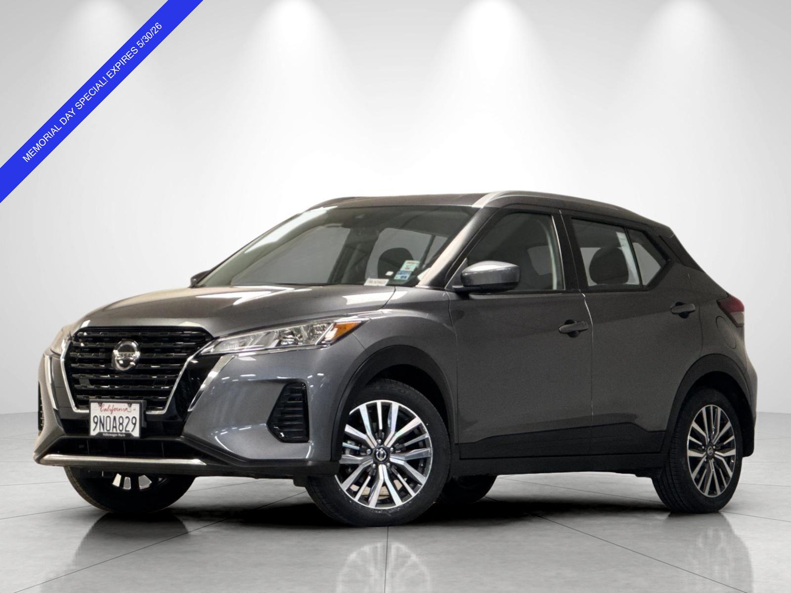 Gray (Gun Metallic) 2021 Nissan Kicks SV FWD SUV / Crossover Front-Wheel Drive Continuously Variable Transmission
