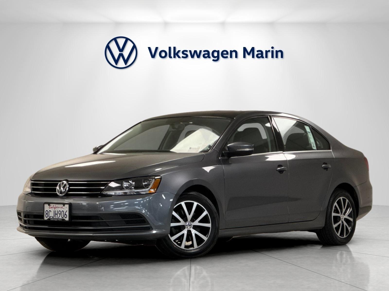 Platinum Gray Metallic 2018 Volkswagen Jetta 1.4T SE FWD Sedan Front-Wheel Drive Automatic