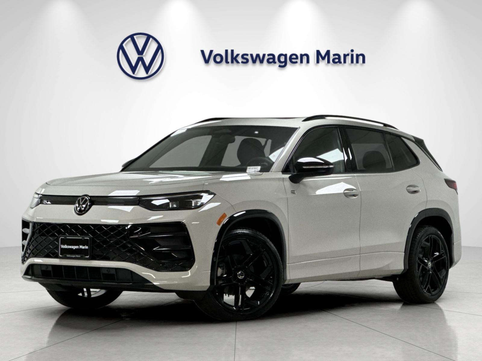 Sandstone 2026 Volkswagen Tiguan SUV / Crossover Front-Wheel Drive Automatic