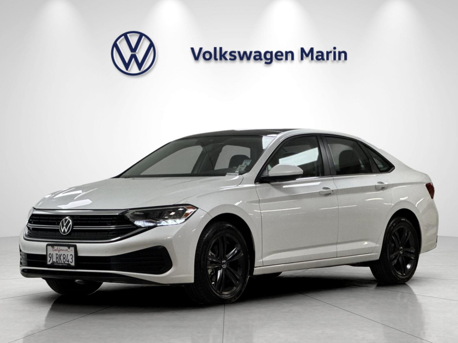 Opal White Pearl 2024 Volkswagen Jetta Sedan Front-Wheel Drive 