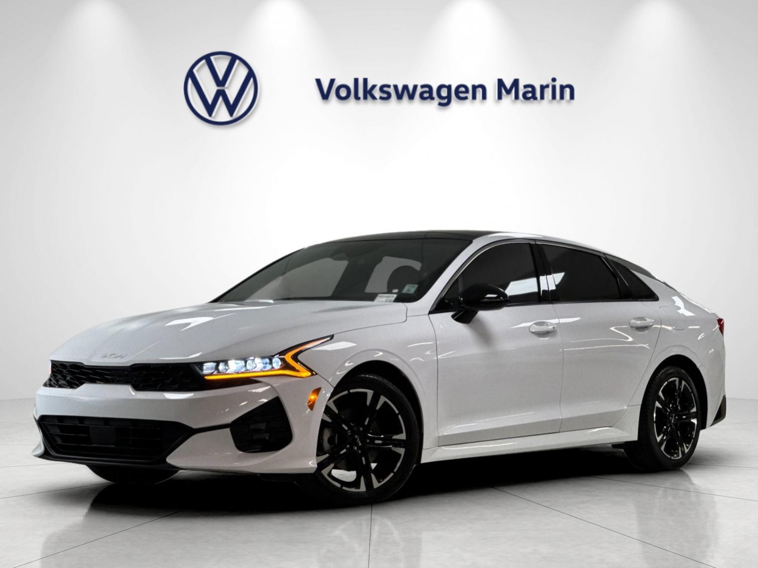 Glacial White Pearl 2024 Kia K5 Sedan Front-Wheel Drive 8-Speed Automatic