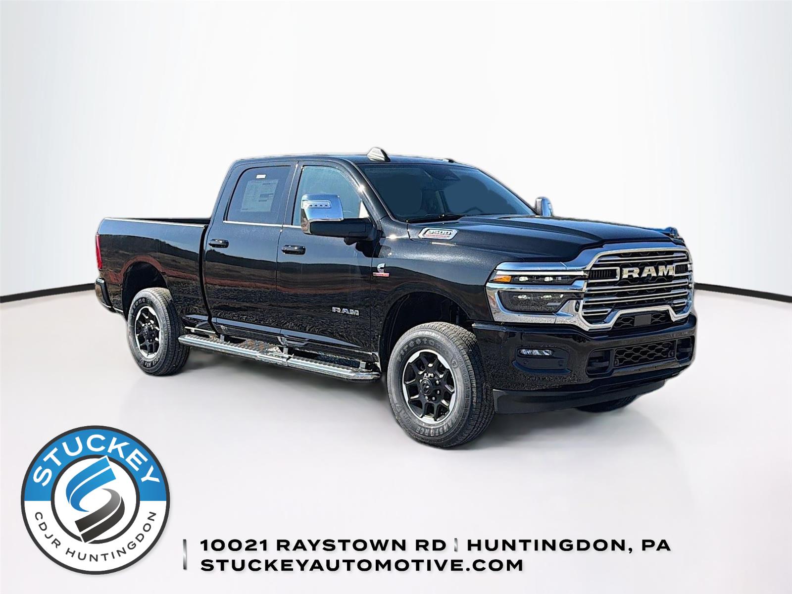 Diamond Black Crystal Pearlcoat 2026 RAM 3500 Laramie Crew Cab 4WD Pickup Truck Four-Wheel Drive 8-Speed Automatic