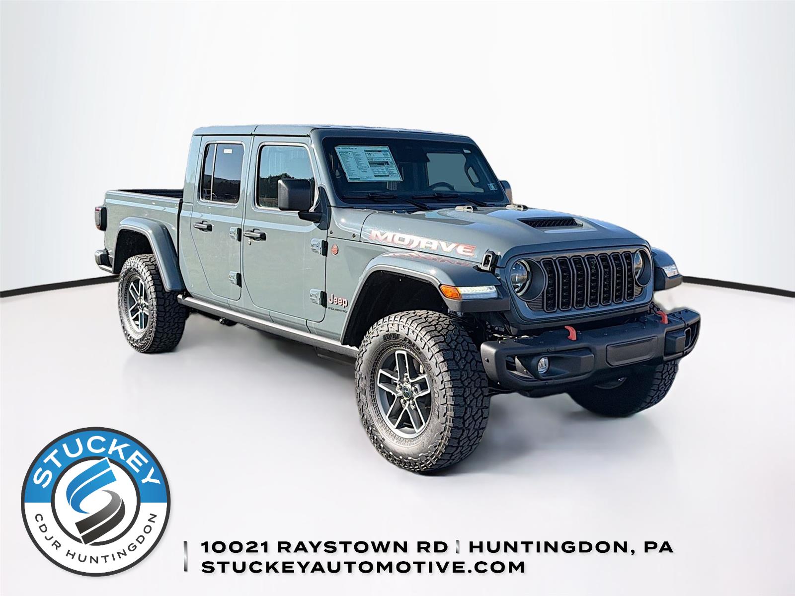 Anvil Clearcoat 2026 Jeep Gladiator Mojave X Crew Cab 4WD Pickup Truck Four-Wheel Drive 8-Speed Automatic