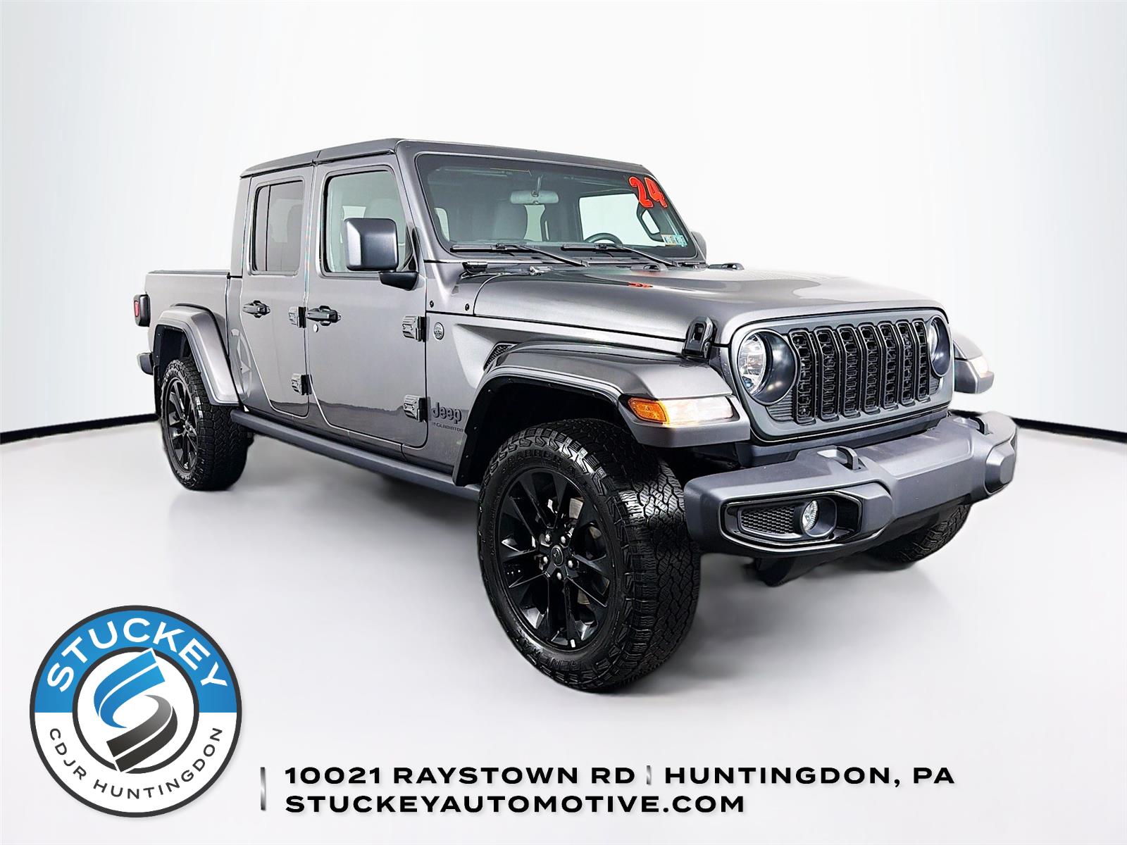 Gray (Granite Crystal Metallic Clearcoat) 2024 Jeep Gladiator NightHawk Crew Cab 4WD Pickup Truck Four-Wheel Drive 8-Speed Automatic