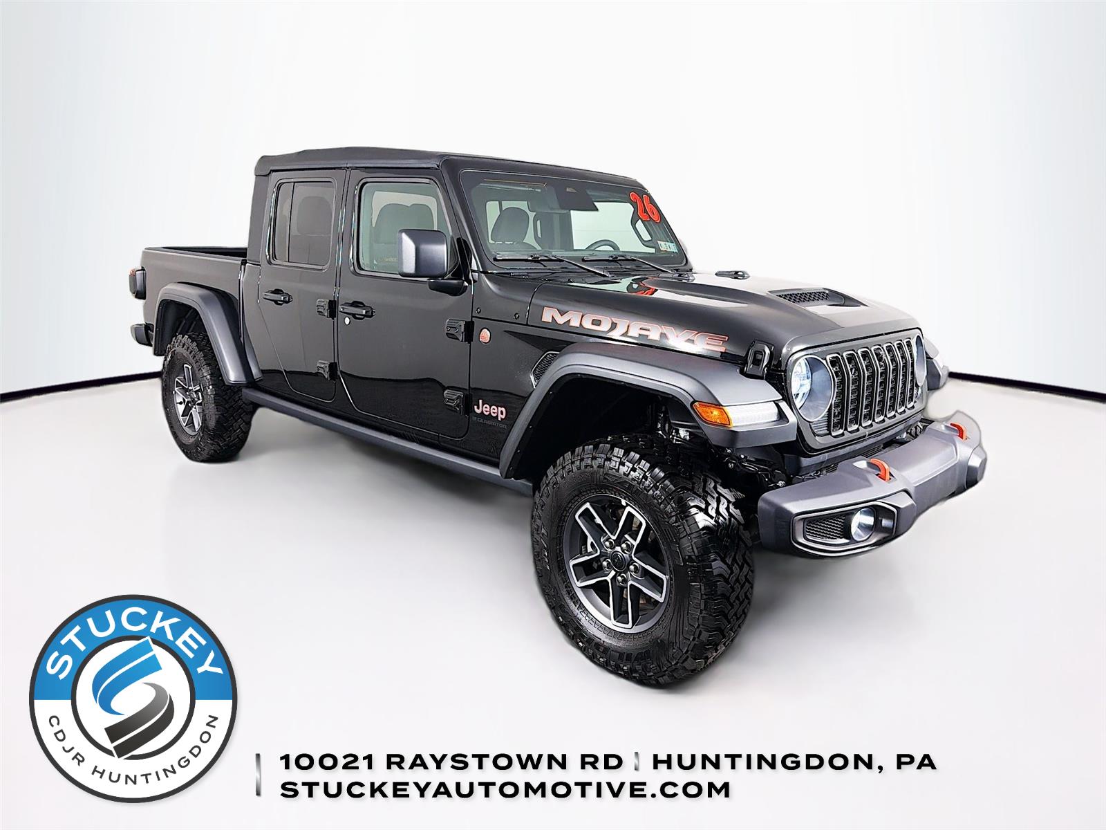 Black Clearcoat 2026 Jeep Gladiator Mojave Crew Cab 4WD Pickup Truck Four-Wheel Drive 8-Speed Automatic