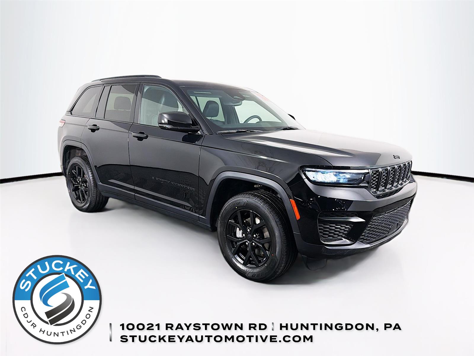 Diamond Black Crystal Pearlcoat 2024 Jeep Grand Cherokee Altitude X 4WD SUV / Crossover Four-Wheel Drive 8-Speed Automatic
