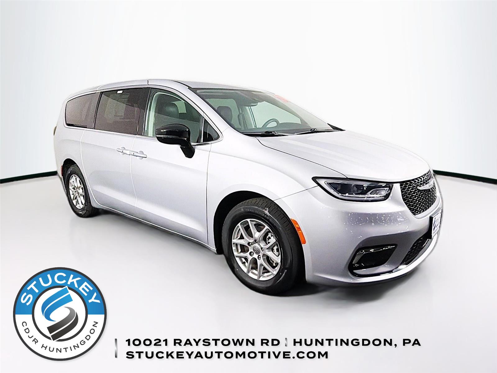 Silver Mist Clearcoat 2024 Chrysler Pacifica Touring L FWD Minivan Front-Wheel Drive 9-Speed Automatic