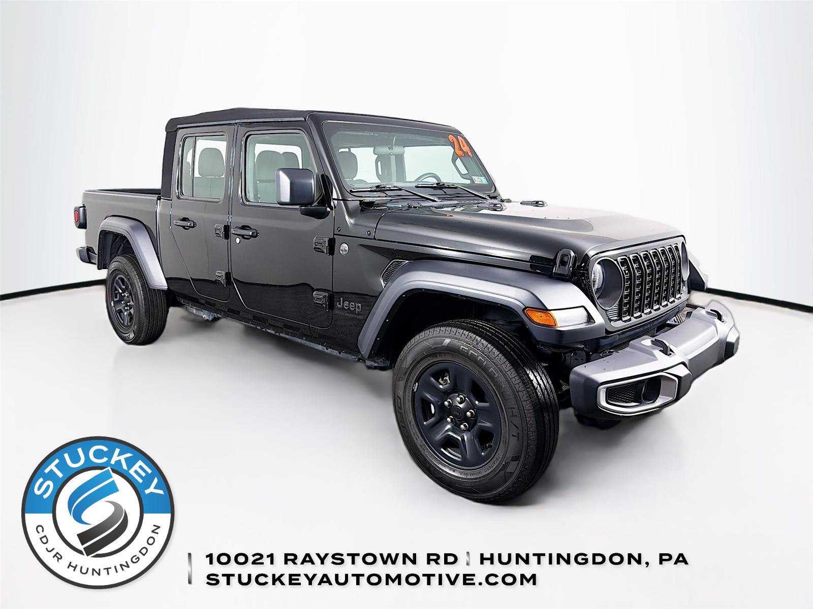Black Clearcoat 2024 Jeep Gladiator Sport Crew Cab 4WD Pickup Truck Four-Wheel Drive 8-Speed Automatic