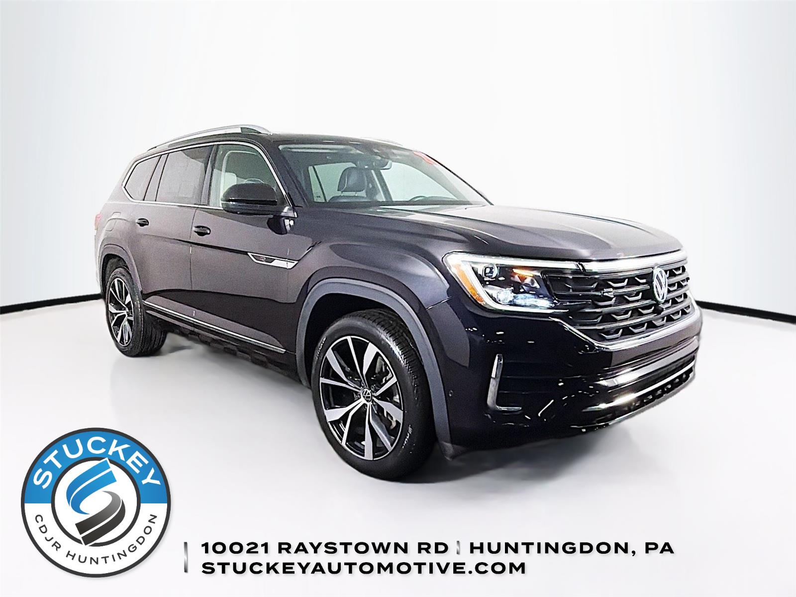 Deep Black Pearl 2024 Volkswagen Atlas SEL Premium R-Line 4Motion SUV / Crossover All-Wheel Drive Automatic