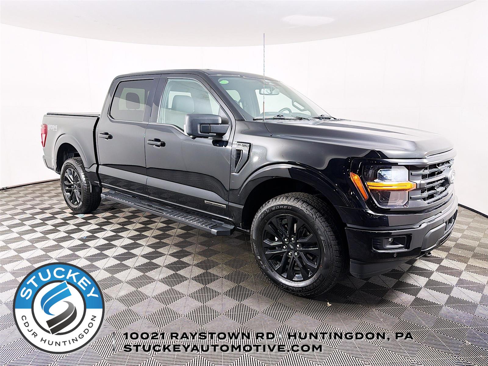 Agate Black 2024 Ford F-150 XLT SuperCrew 4WD Pickup Truck Four-Wheel Drive Automatic