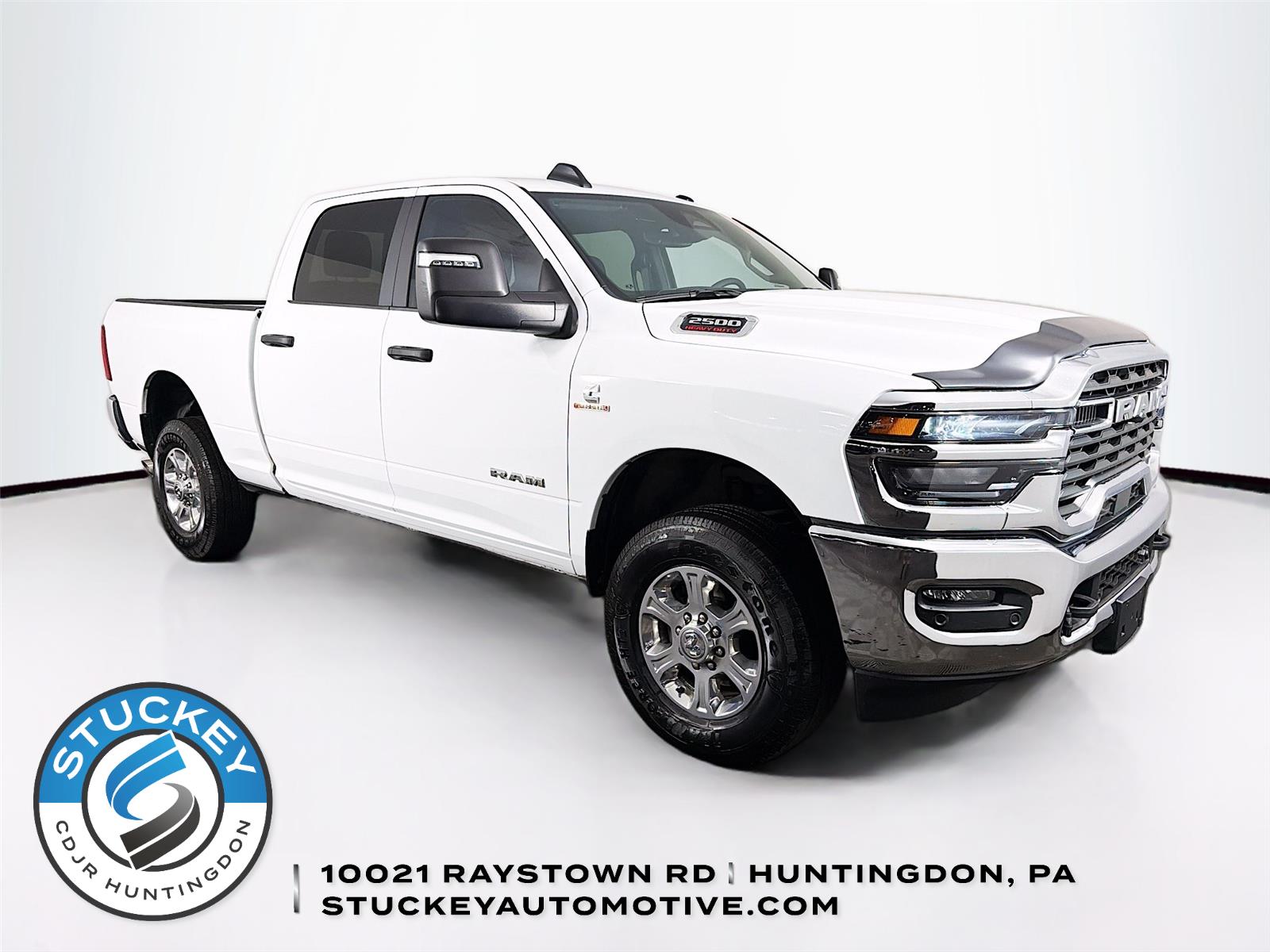 Bright White Clearcoat 2025 RAM 2500 Big Horn Crew Cab 4WD Pickup Truck Four-Wheel Drive 8-Speed Automatic