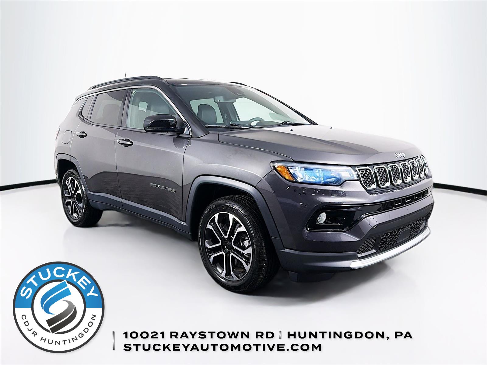 Gray (Granite Crystal Metallic Clearcoat) 2023 Jeep Compass SUV / Crossover Four-Wheel Drive 8-Speed Automatic