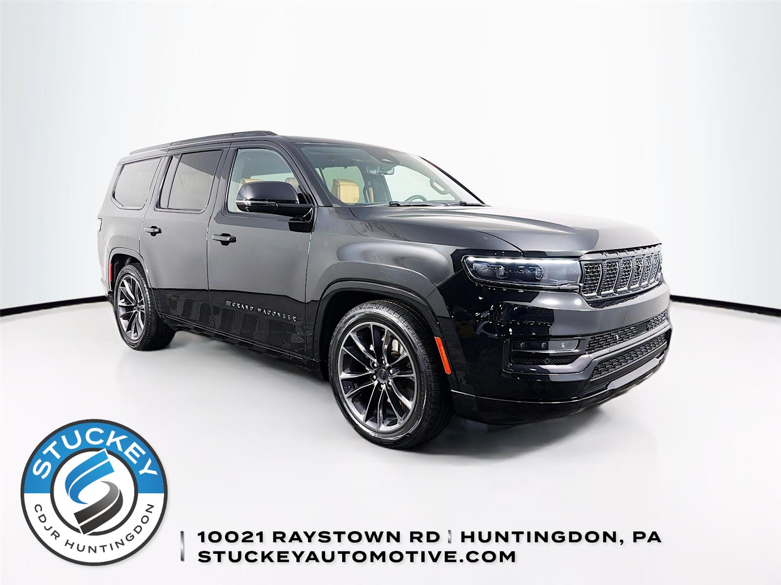 Diamond Black Crystal Pearlcoat 2025 Jeep Grand Wagoneer Series III Obsidian 4WD SUV / Crossover Four-Wheel Drive 8-Speed Automatic