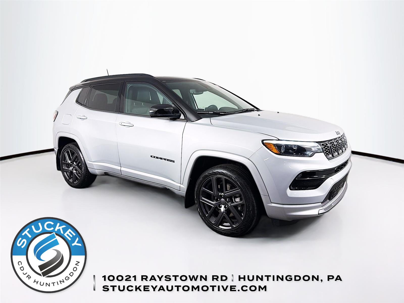 Silver Zynith Metallic Clearcoat 2024 Jeep Compass SUV / Crossover Four-Wheel Drive 8-Speed Automatic