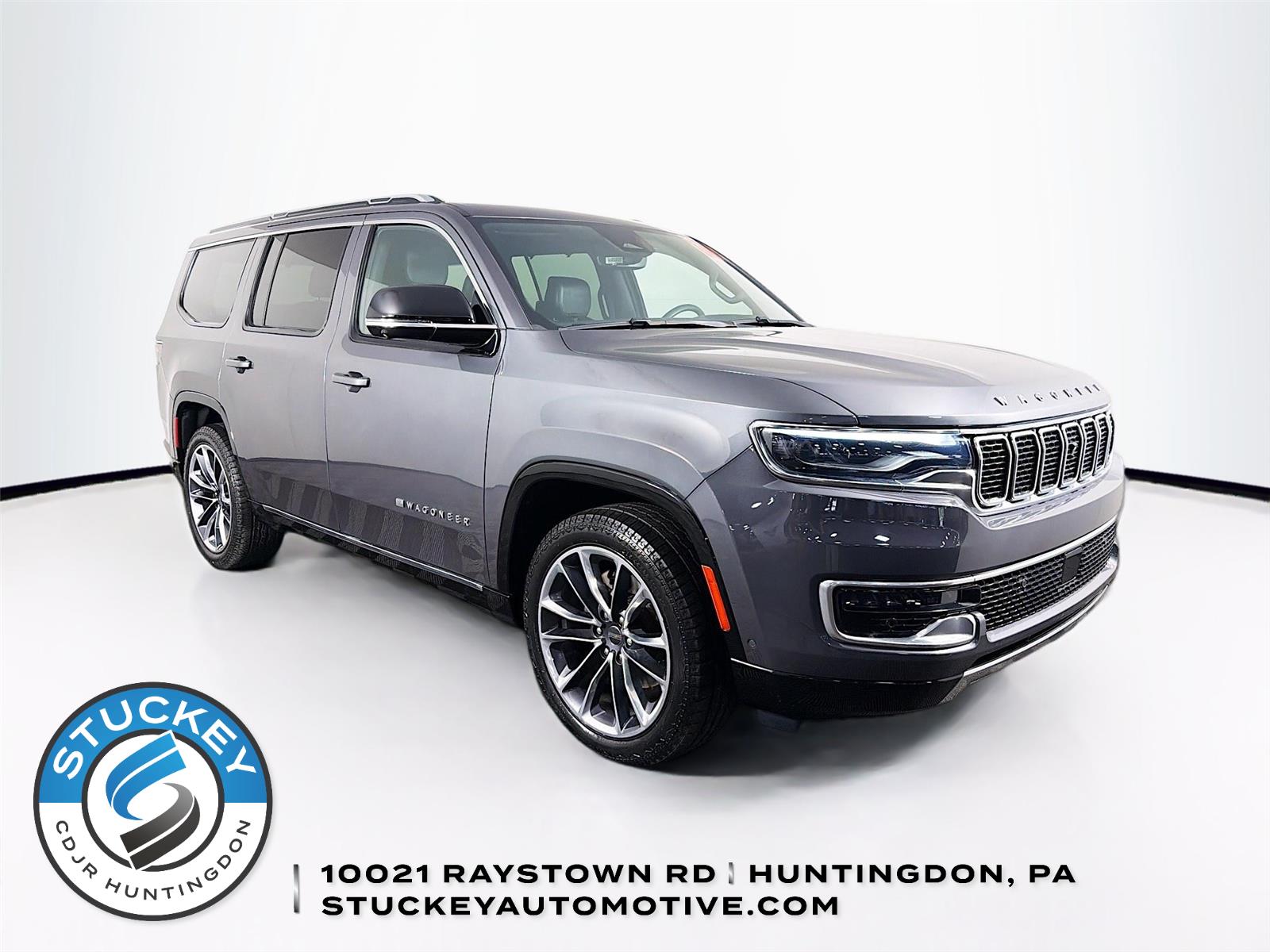 Baltic Gray Metallic Clearcoat 2024 Jeep Wagoneer SUV / Crossover Four-Wheel Drive 8-Speed Automatic