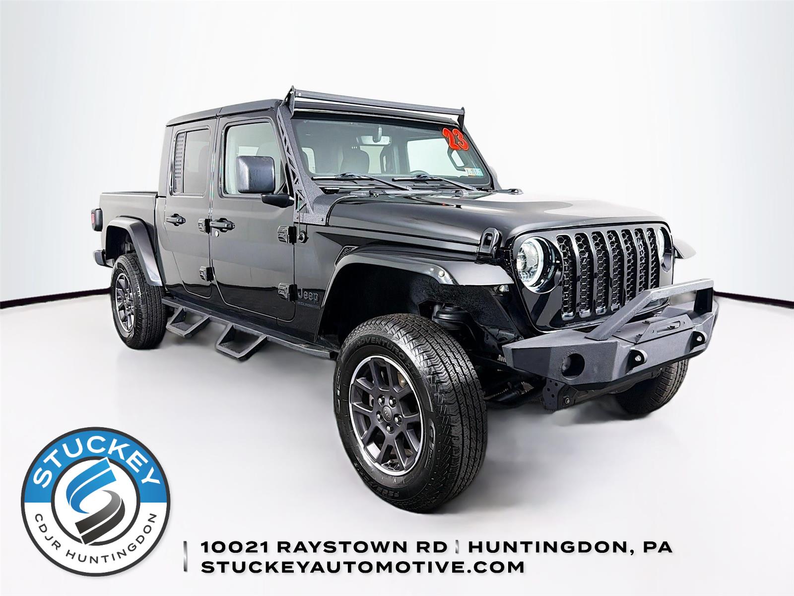 Black Clearcoat 2023 Jeep Gladiator Pickup Truck Four-Wheel Drive 8-Speed Automatic