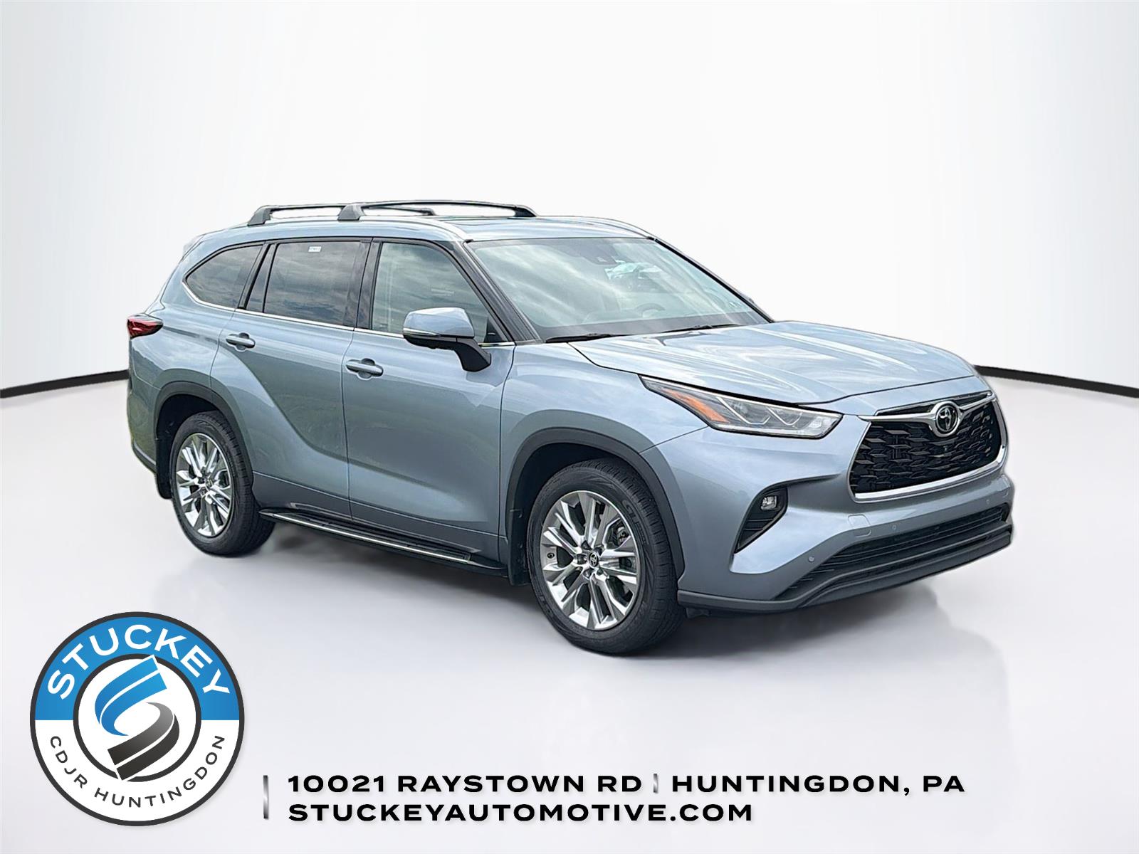 Moon Dust 2023 Toyota Highlander SUV / Crossover All-Wheel Drive Automatic