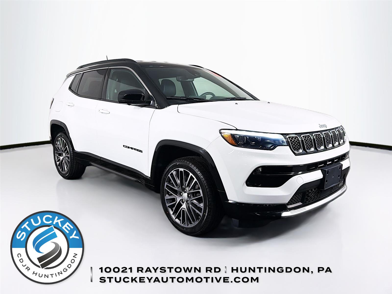 Bright White Clearcoat 2023 Jeep Compass SUV / Crossover Four-Wheel Drive 8-Speed Automatic