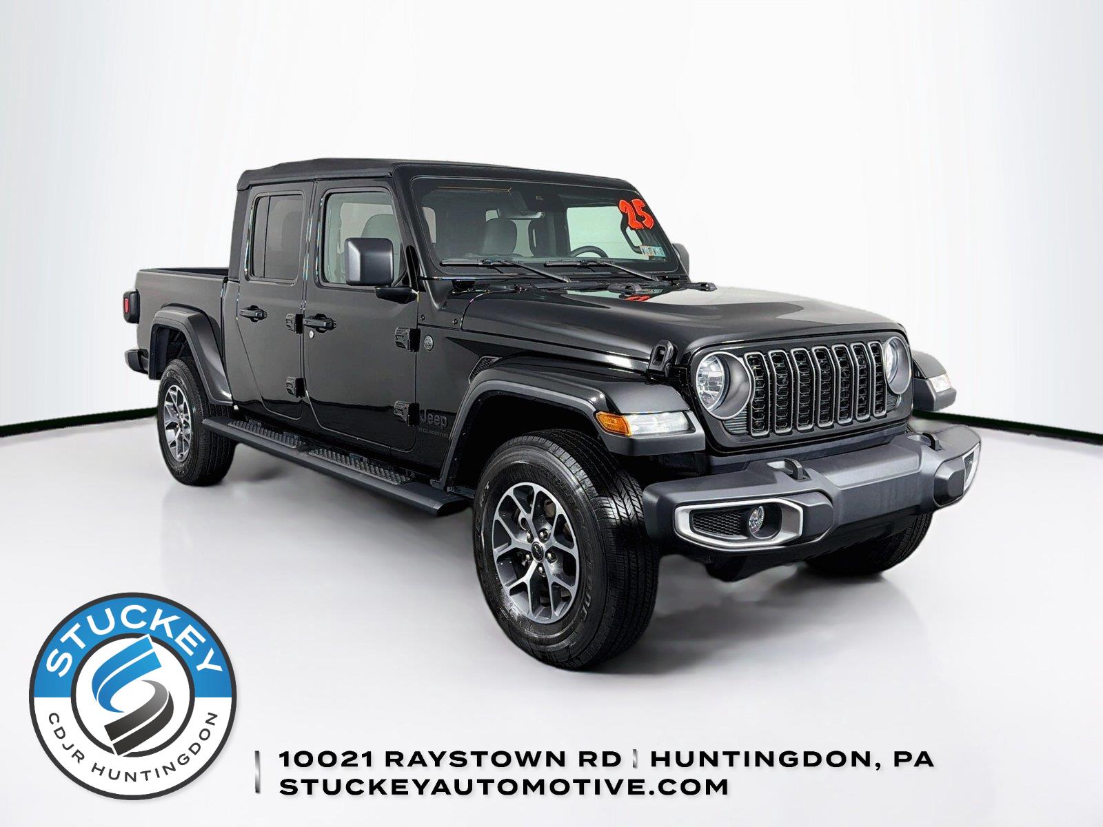 Black Clearcoat 2025 Jeep Gladiator Pickup Truck Four-Wheel Drive 8-Speed Automatic